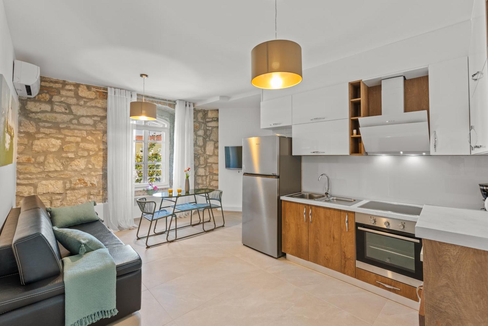 Angel's Sunrise Apartment